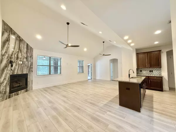 Freeport, FL 32439,219 Canopy Cove