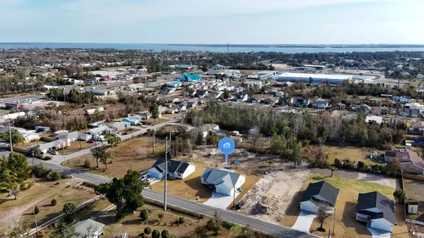 Panama City, FL 32404,5322 Lake Drive