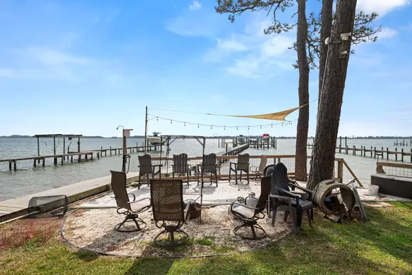 1675 Highway 98  #302, Mary Esther, FL 32569
