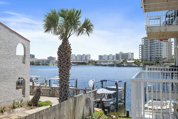 22 Moreno Point Road  #UNIT 14, Destin, FL 32541