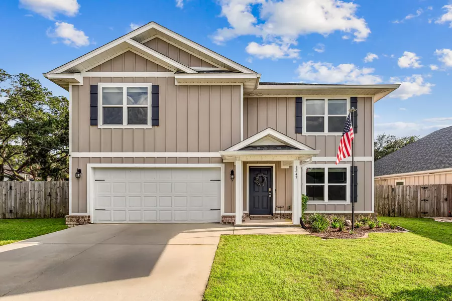 3247 Heritage Oaks Circle, Navarre, FL 32566