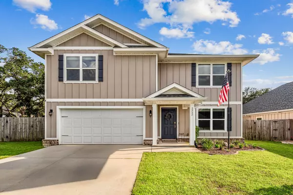 3247 Heritage Oaks Circle, Navarre, FL 32566