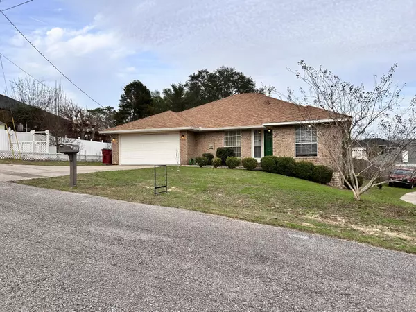 5205 Whitehurst Lane, Crestview, FL 32536