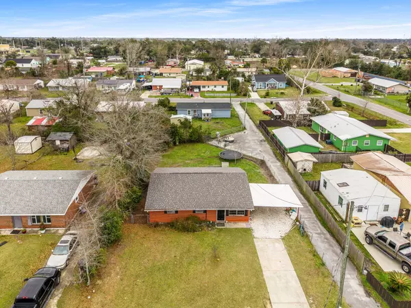 Panama City, FL 32401,802 Nottingham Drive