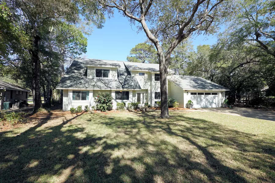 611 W Birkdale Circle, Niceville, FL 32578