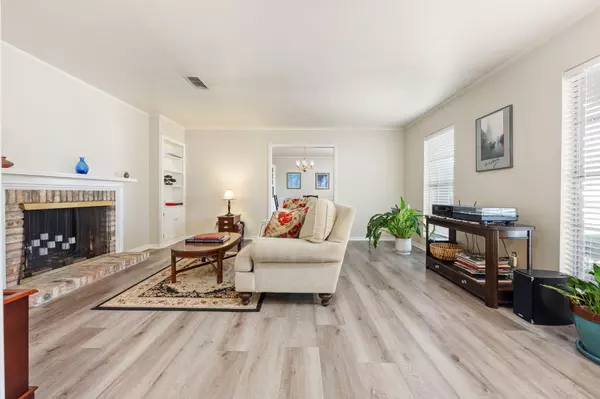 Pensacola, FL 32503,3927 Dunwoody Drive