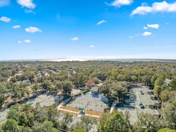 Niceville, FL 32578,303 Southlake Court  #303