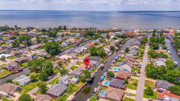 1624 Lahaina Court, Gulf Breeze, FL 32563