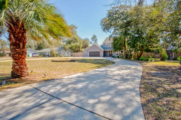 Niceville, FL 32578,818 Magnolia Shores Drive
