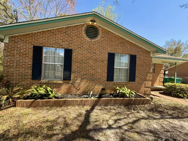 Mary Esther, FL 32569,243 Paschel Avenue