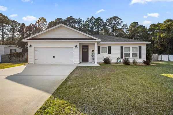 1935 Reagan Road, Navarre, FL 32566