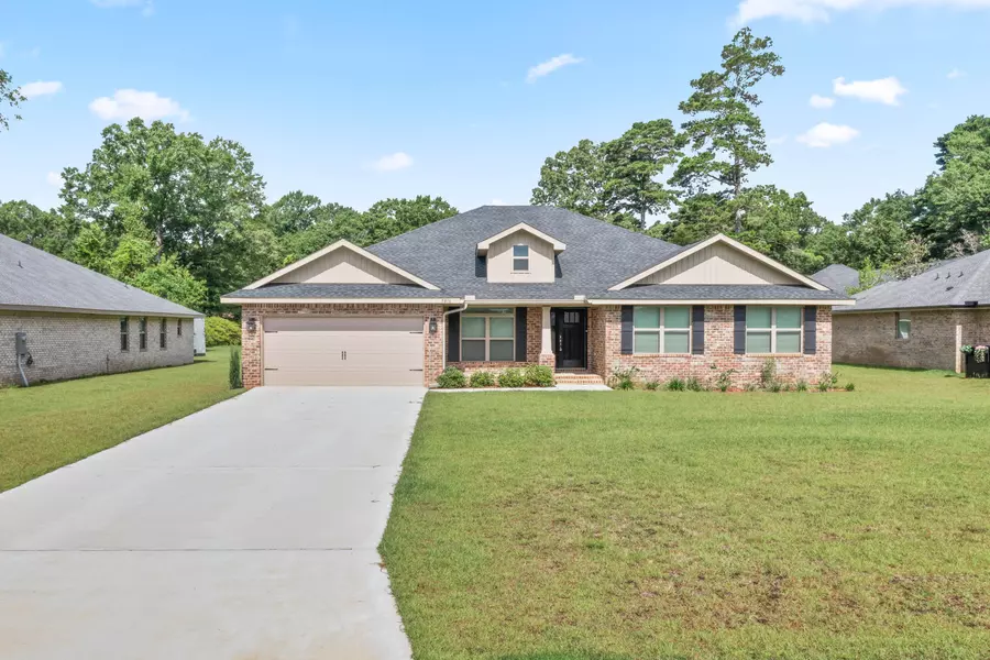 5816 Crestlake Drive, Crestview, FL 32536