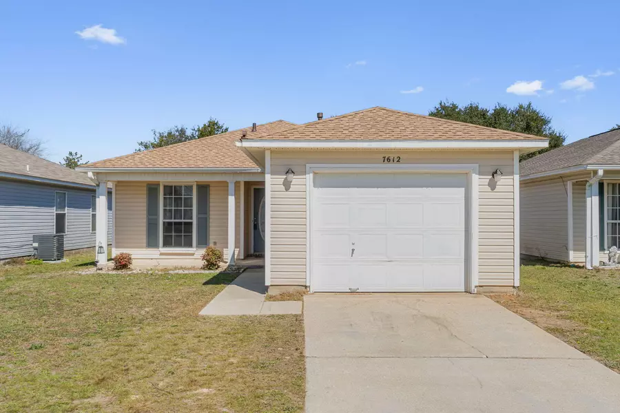 7612 Chablis Circle, Navarre, FL 32566