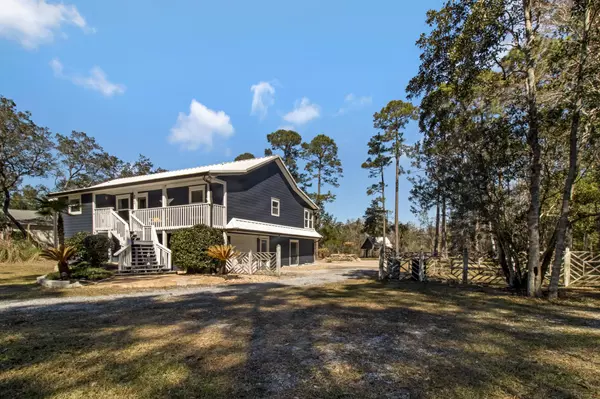 Navarre, FL 32566,8840 Sand Pine Drive