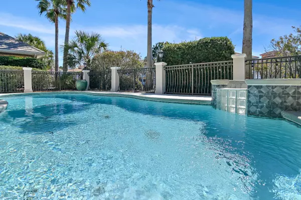 Destin, FL 32541,284 Ketch Court