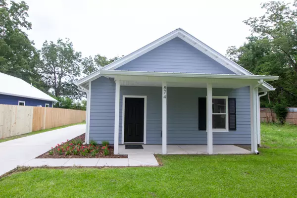 874 W Orange Avenue, Defuniak Springs, FL 32435