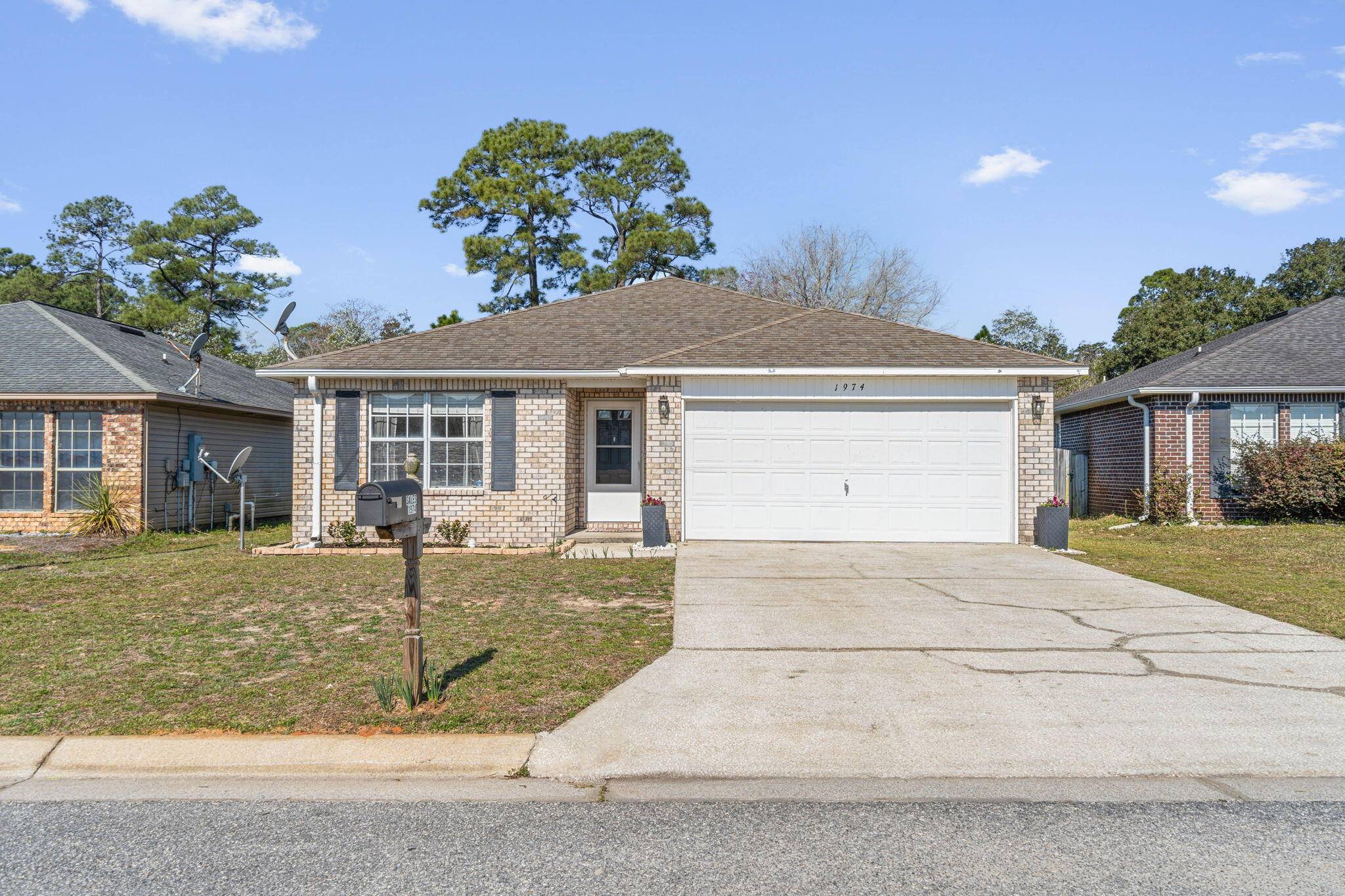 1974 Catline Circle, Navarre, FL 32566
