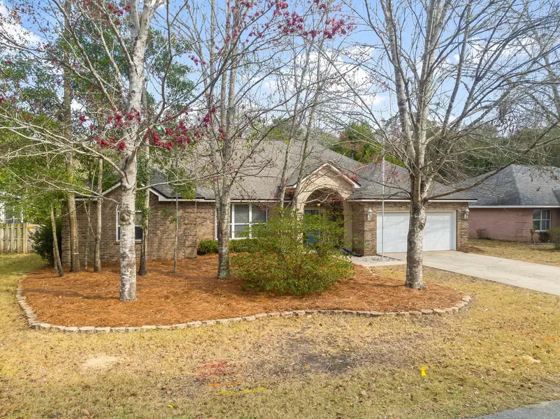 4477 Woodbridge Road, Niceville, FL 32578