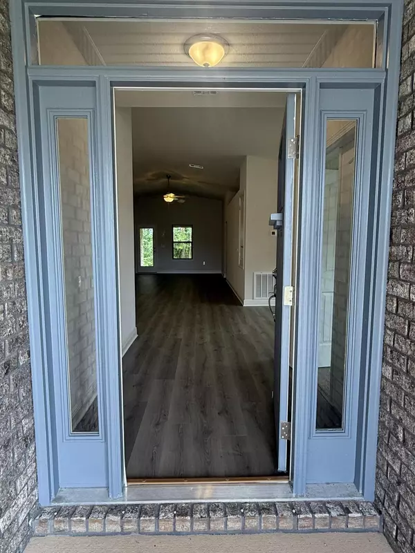 Crestview, FL 32536,160 Ridgeway Circle