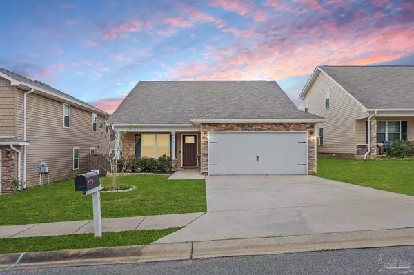 495 Eisenhower Drive, Crestview, FL 32539