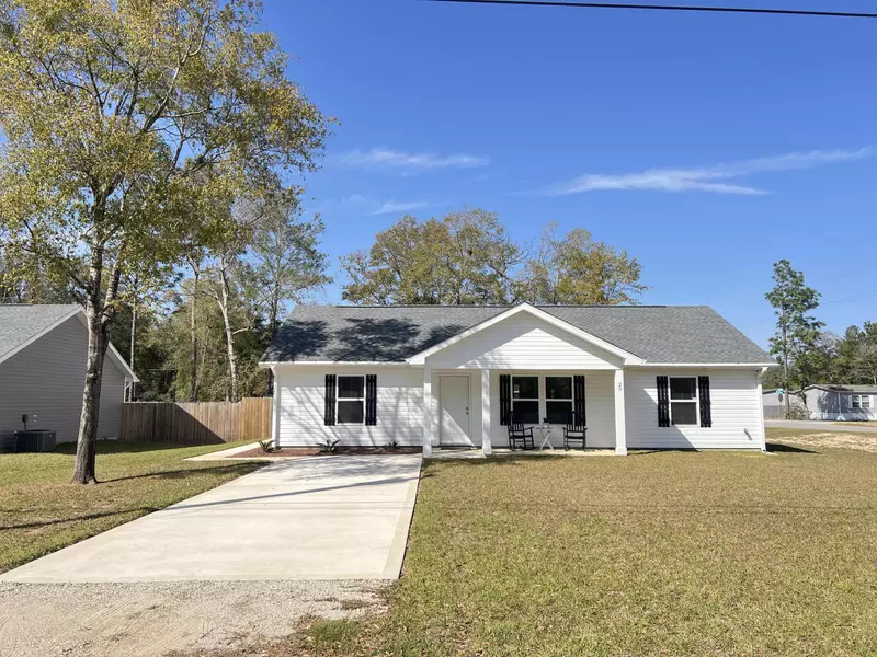 20 Country Boulevard, Defuniak Springs, FL 32433