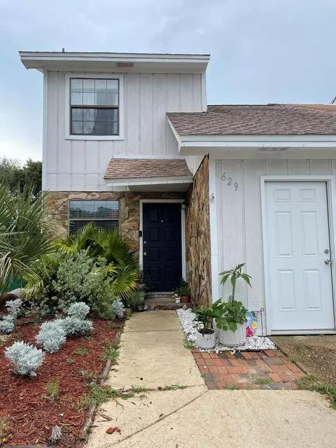 Destin, FL 32541,629 Sandalwood Drive