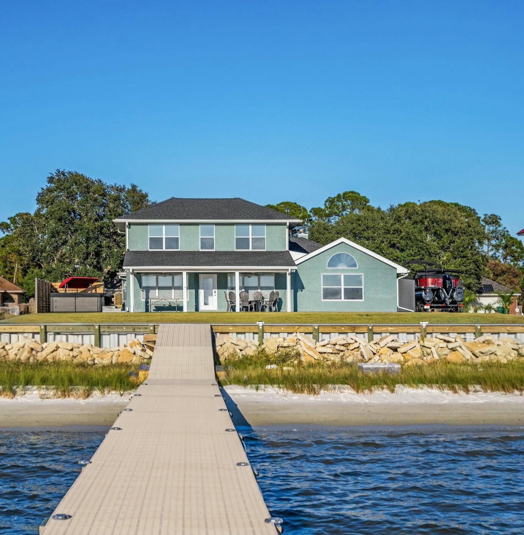 156 Shoreline Drive, Mary Esther, FL 32569
