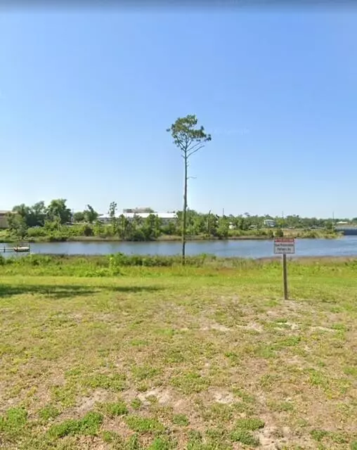 Panama City, FL 32401,1112 Cove Pointe Drive