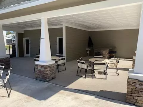 328 N Sand Palm Road, Freeport, FL 32439