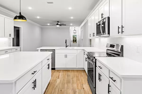 Freeport, FL 32439,699 Earl Godwin Road