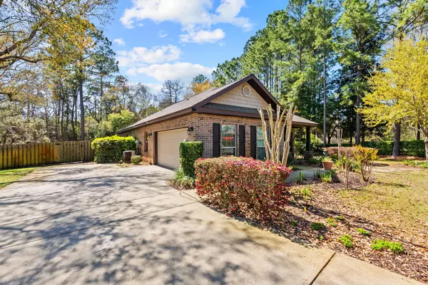 Freeport, FL 32439,22 Camellia Court