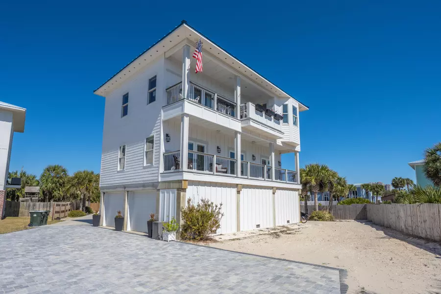 5 Ensenada Quarto, Pensacola Beach, FL 32561