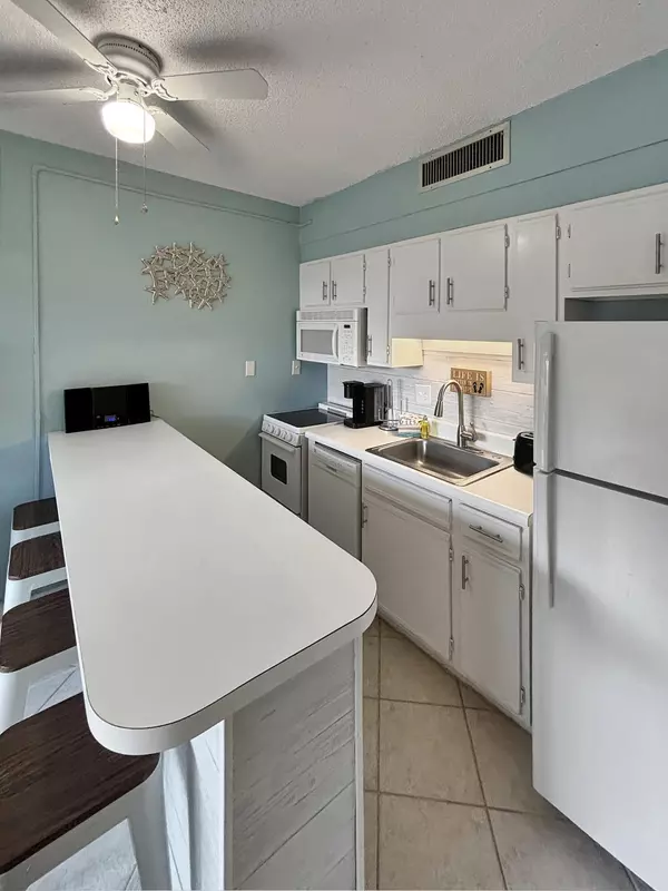 Destin, FL 32541,1030 E Highway 98  #UNIT 09