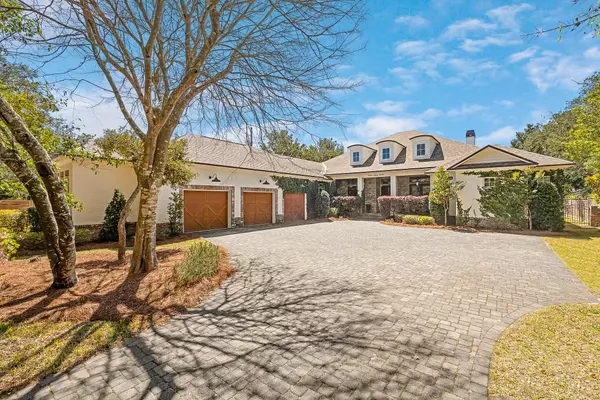 737 Bayou Drive, Destin, FL 32541