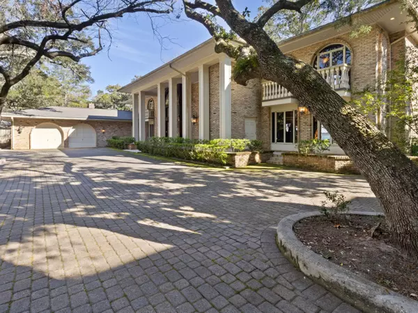 Mary Esther, FL 32569,721 W Miracle Strip Parkway