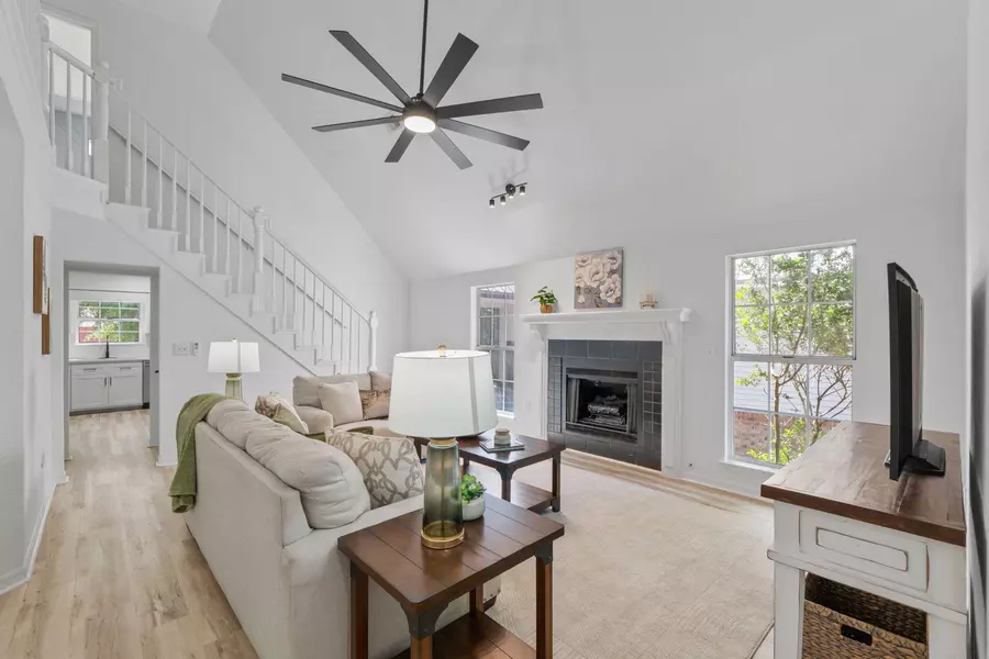 529 Shoal River Drive, Crestview, FL 32539