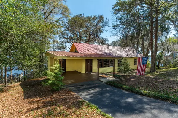 Defuniak Springs, FL 32433,261 Squirrel Road