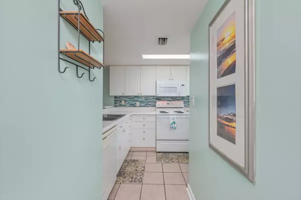 Fort Walton Beach, FL 32548,895 Santa Rosa Boulevard  #APT 203