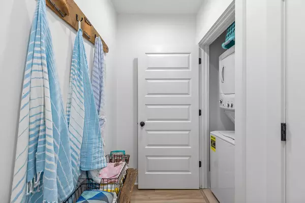 Santa Rosa Beach, FL 32459,2050 W County Highway 30A  ## M1412