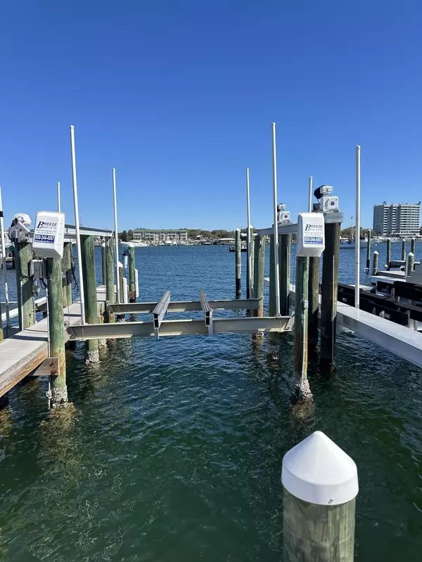 Destin, FL 32541,100 Gulf Shore Drive #Slip C-6
