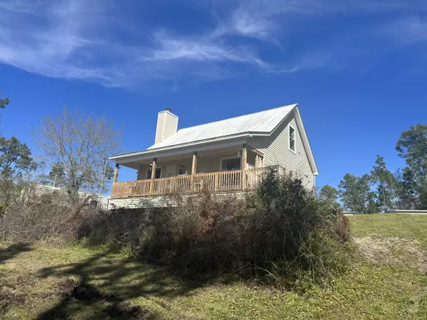 324 Pleasant Rest Road, Wewahitchka, FL 32465