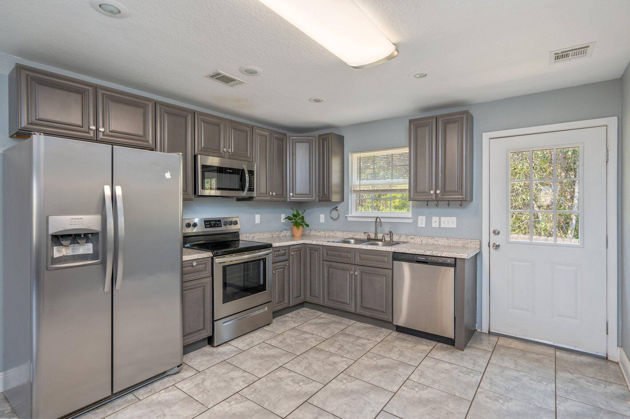 Crestview, FL 32536,321 Apple Drive
