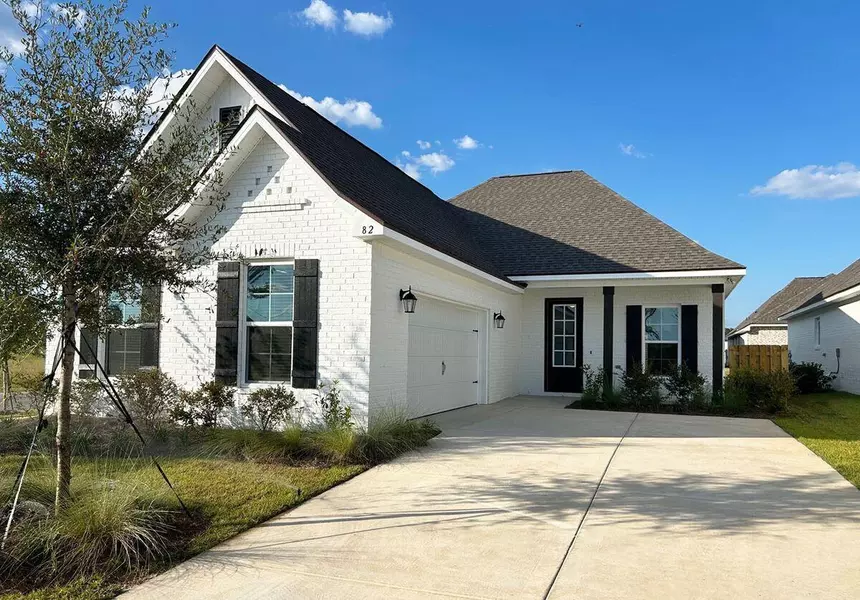 82 Fawn Run West, Freeport, FL 32439
