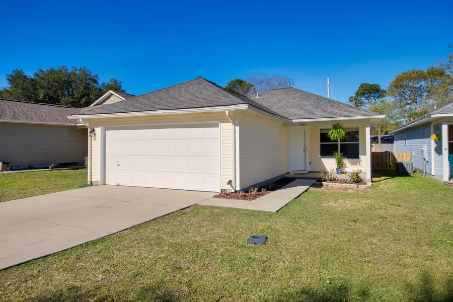 2763 Bay Club Drive, Navarre, FL 32566