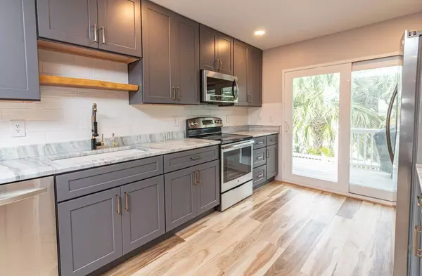 Navarre, FL 32566,8468 Gulf Boulevard #2 & 3