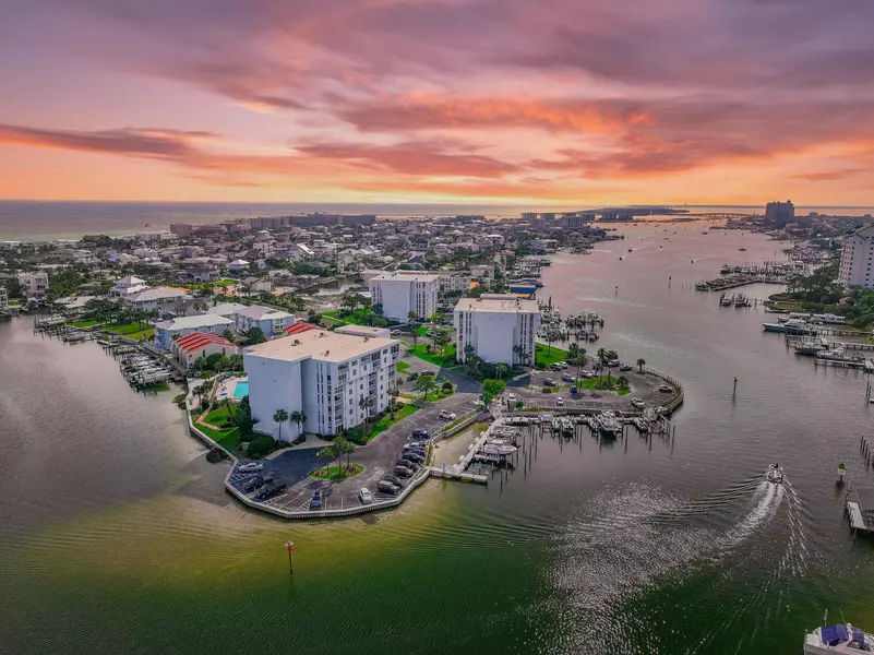 30 Moreno Point Road  #UNIT 701C, Destin, FL 32541