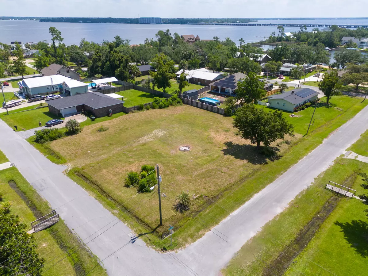 Lynn Haven, FL 32444,113 Carolina Avenue