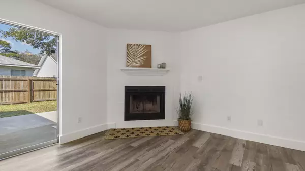Mary Esther, FL 32569,44 Ruby Circle