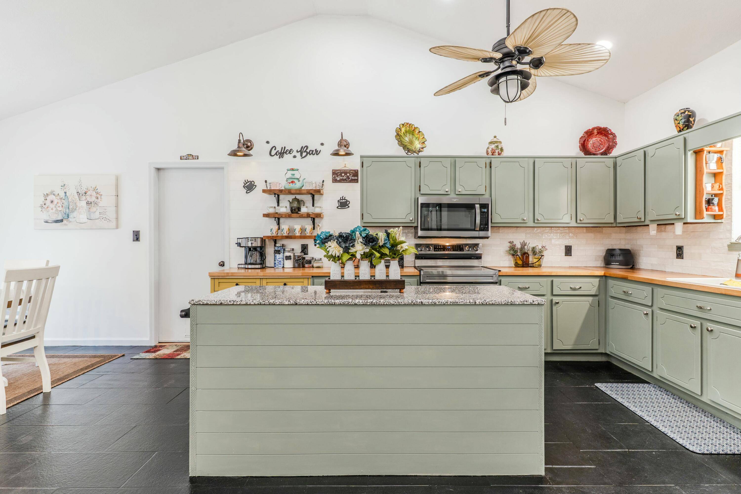 Mary Esther, FL 32569,620 W Pine Street