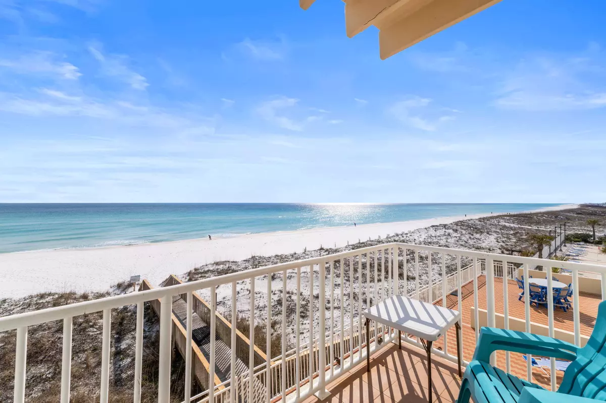 Pensacola Beach, FL 32561,999 Ft. Pickens Rd. Road  #207